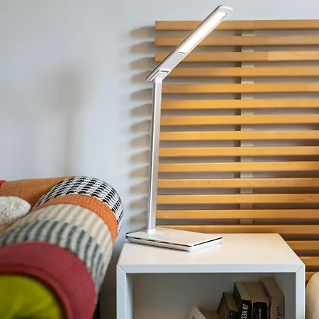 The Base - Bright 2br, Near Old Town, Walk To Διαμέρισμα *