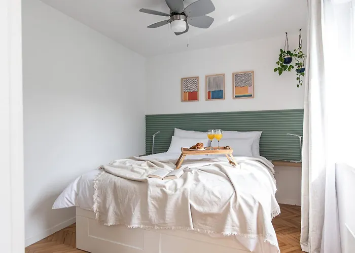 The Base - Bright 2br, Near Old Town, Walk To Ragusa